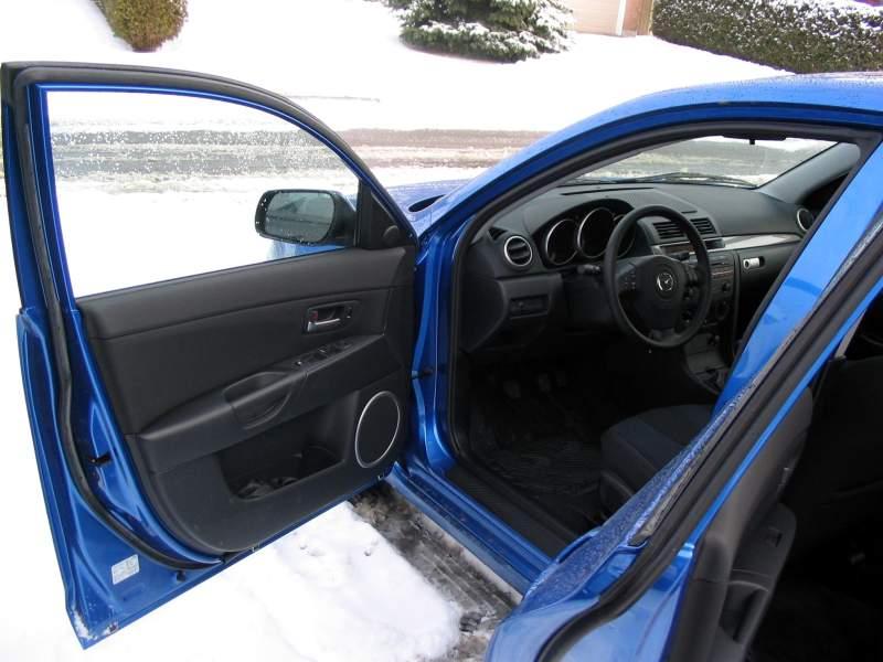 Mazda 3 - Fisrt pics 04.JPG